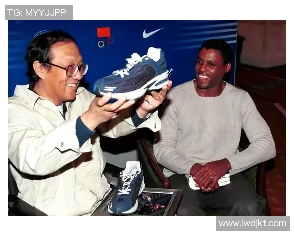 世纪足球星的传奇之路:从天才少年到全球巨星的奋斗与荣耀 世纪足球星的传奇之路:从天才少年到全球巨星的奋斗与荣耀